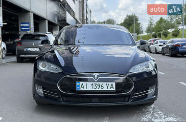 Ліфтбек Tesla Model S 2014 в 