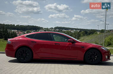 Ліфтбек Tesla Model S 2020 в 