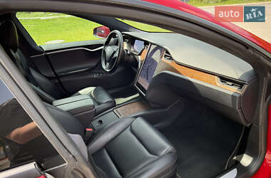 Ліфтбек Tesla Model S 2020 в 