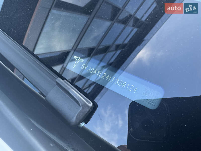 Лифтбек Tesla Model S 2020 в Киеве фото 21 Лифтбек Tesla Model S 2020 в Киеве