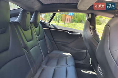 Лифтбек Tesla Model S 2017 в 