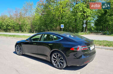 Лифтбек Tesla Model S 2017 в 