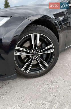 Лифтбек Tesla Model S 2013 в 