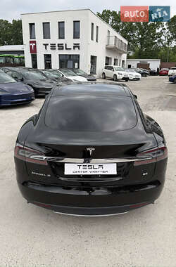 Лифтбек Tesla Model S 2013 в 