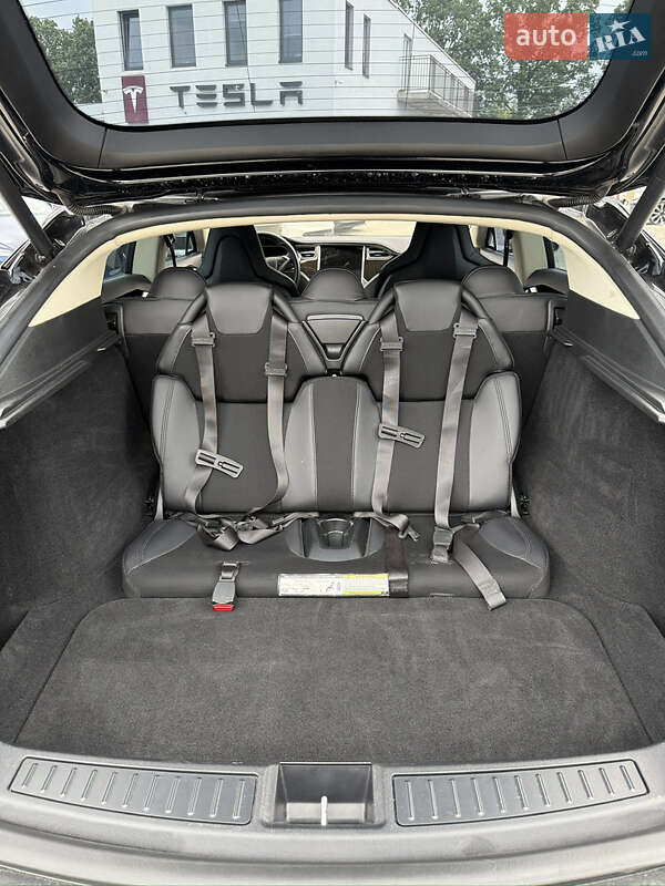 Ліфтбек Tesla Model S 2013 в Вінниці