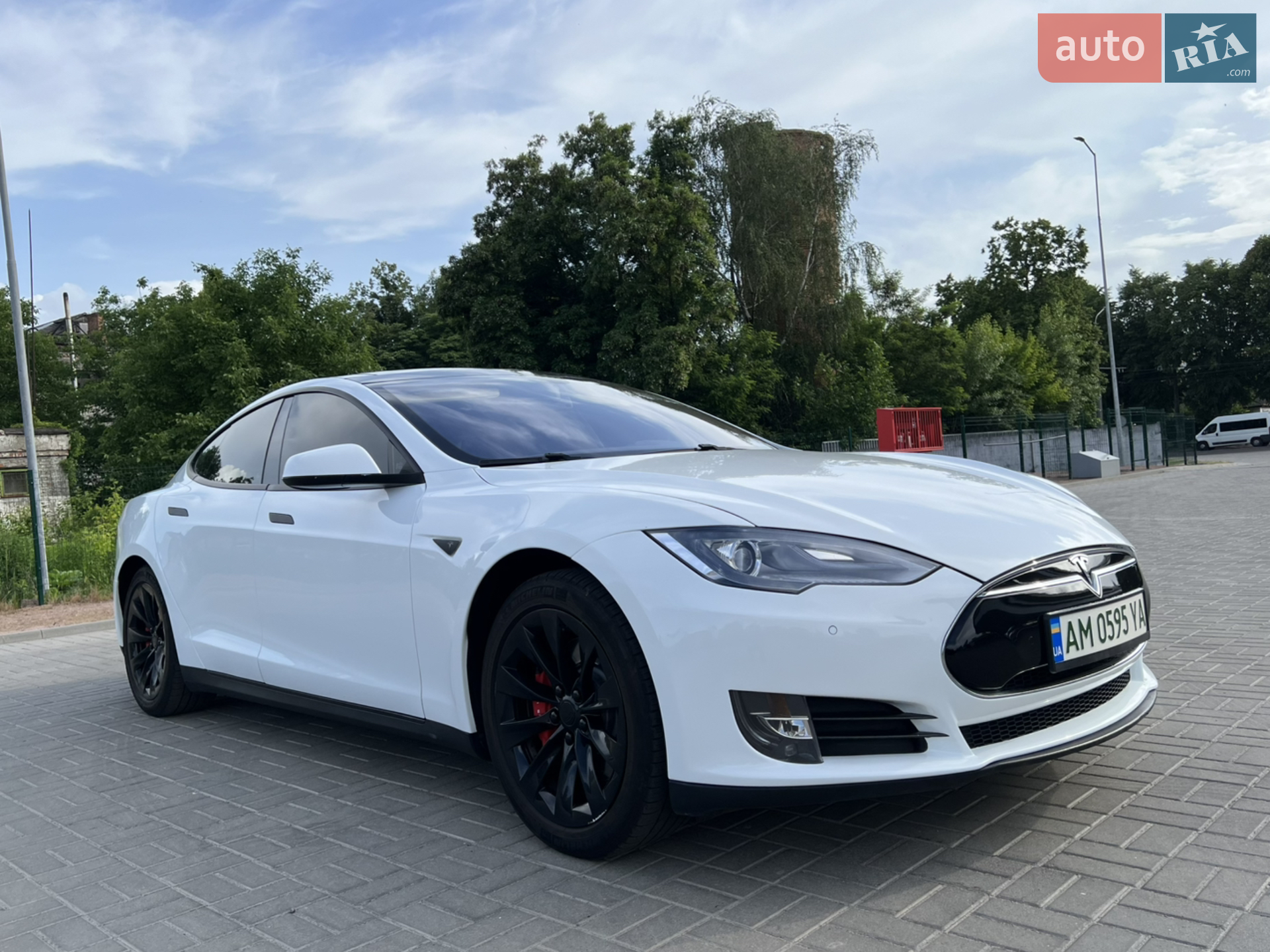 2014 Tesla Model S - мініатюра 9