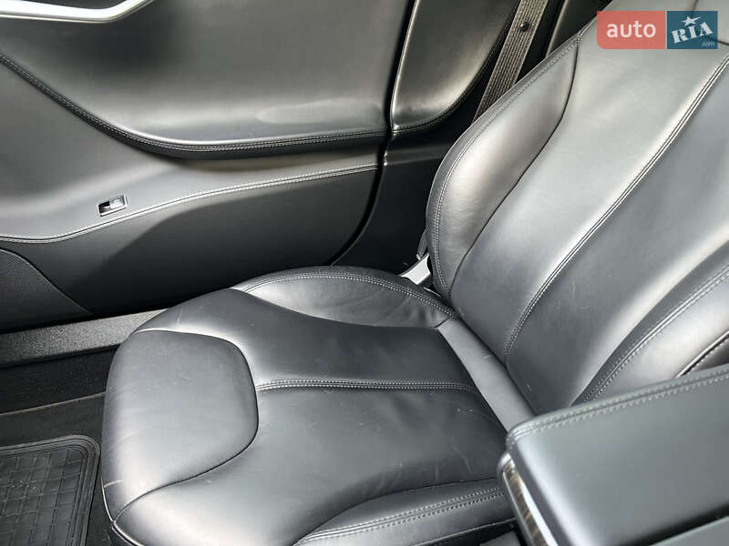 Ліфтбек Tesla Model S 2014 в Житомирі