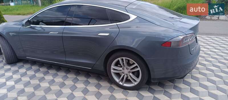 Лифтбек Tesla Model S 2013 в Подольске