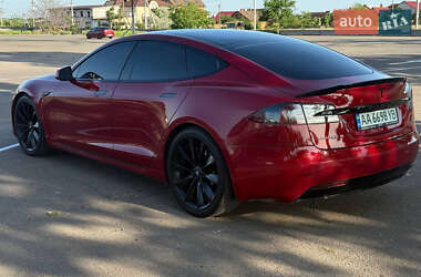 Ліфтбек Tesla Model S 2016 в 