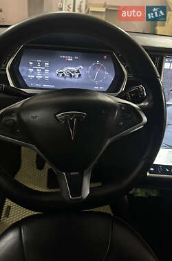 Лифтбек Tesla Model S 2013 в 