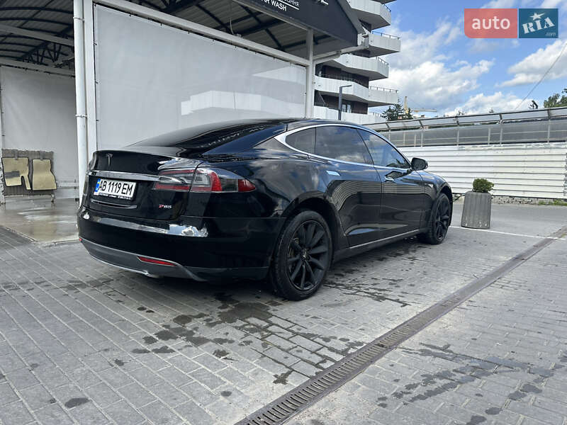 Лифтбек Tesla Model S 2013 в Виннице