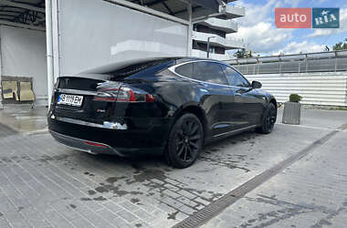 Лифтбек Tesla Model S 2013 в 