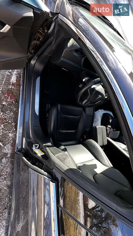 Ліфтбек Tesla Model S 2020 в Рівному