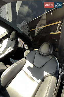 Лифтбек Tesla Model S 2020 в 