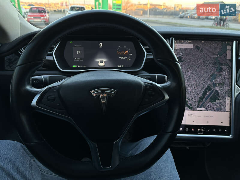 Лифтбек Tesla Model S 2014 в Кропивницком