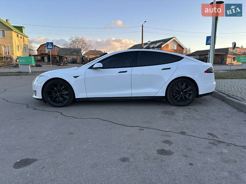 Лифтбек Tesla Model S 2014 в Кропивницком
