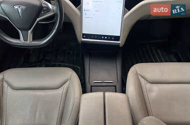 Лифтбек Tesla Model S 2016 в 