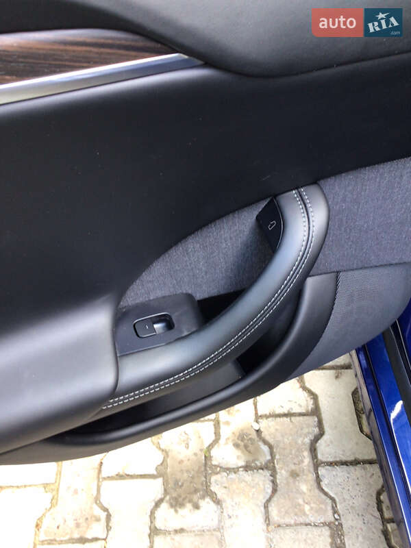 Лифтбек Tesla Model S 2022 в Харькове