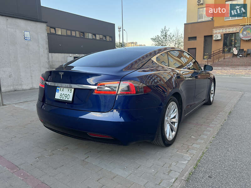 Лифтбек Tesla Model S 2017 в Киеве фото 7 Лифтбек Tesla Model S 2017 в Киеве
