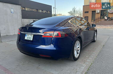 Лифтбек Tesla Model S 2017 в 