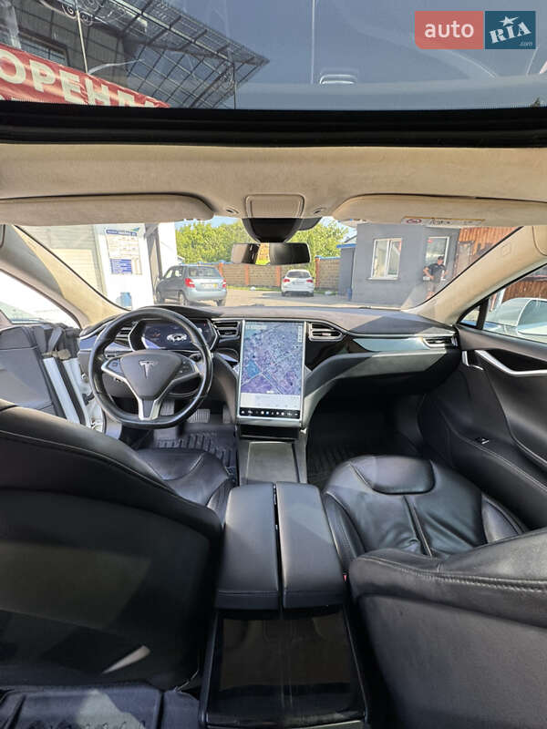 Лифтбек Tesla Model S 2015 в Владимире