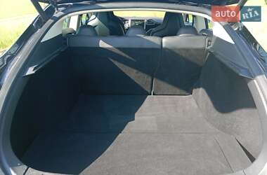 Лифтбек Tesla Model S 2014 в 