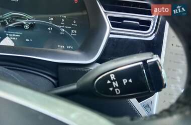 Лифтбек Tesla Model S 2014 в 