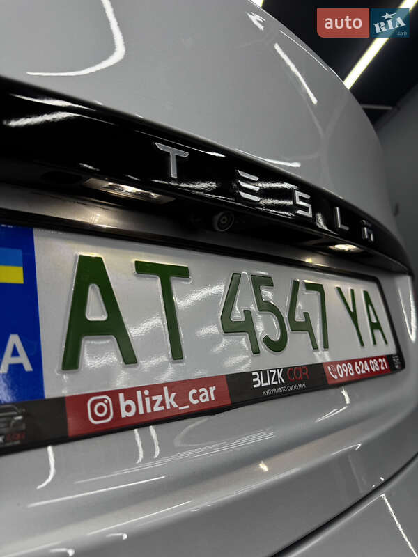 Лифтбек Tesla Model S 2017 в Коломые фото 21 Лифтбек Tesla Model S 2017 в Коломые