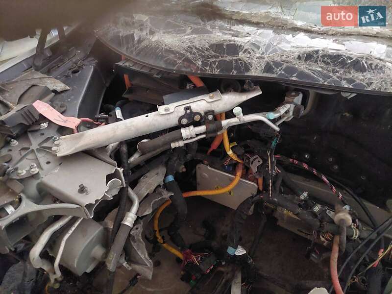 Лифтбек Tesla Model S 2015 в Хмельницком фото 3 Лифтбек Tesla Model S 2015 в Хмельницком