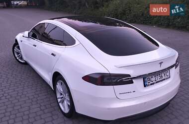 Лифтбек Tesla Model S 2015 в 