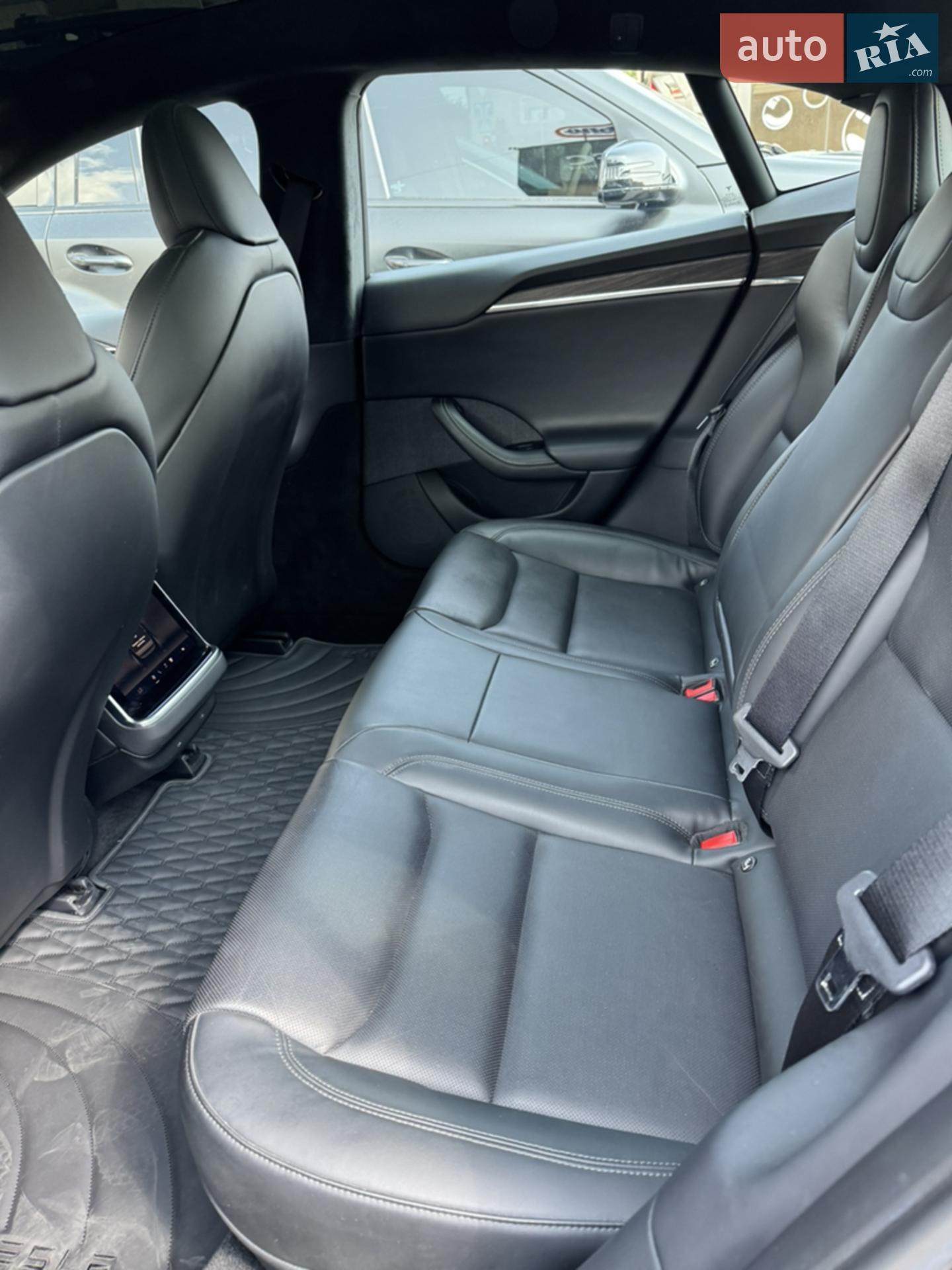 2022 Tesla Model S - мініатюра 10