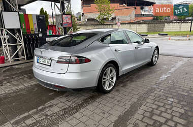 Лифтбек Tesla Model S 2013 в 