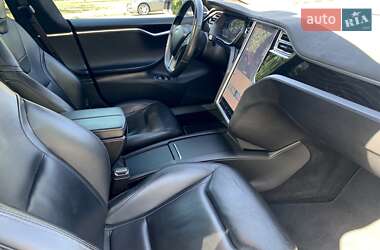 Лифтбек Tesla Model S 2016 в 