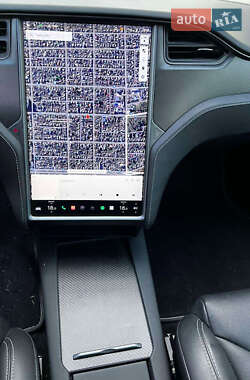 Лифтбек Tesla Model S 2019 в 
