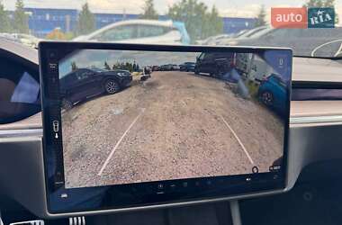Ліфтбек Tesla Model S 2021 в 