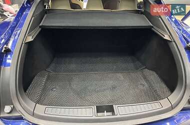 Лифтбек Tesla Model S 2016 в 