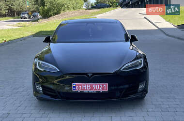 Лифтбек Tesla Model S 2019 в 