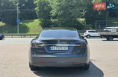 Лифтбек Tesla Model S 2015 в 