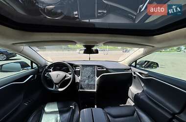 Лифтбек Tesla Model S 2015 в 