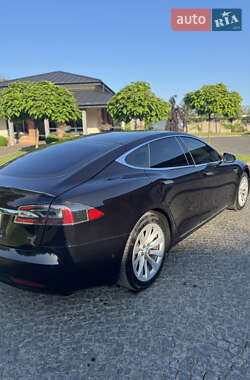 Лифтбек Tesla Model S 2016 в 
