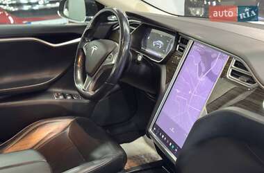 Лифтбек Tesla Model S 2016 в 