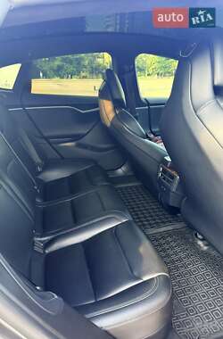 Лифтбек Tesla Model S 2019 в 