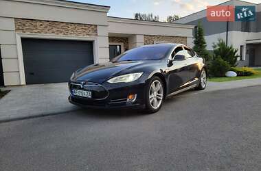 Лифтбек Tesla Model S 2013 в Днепре