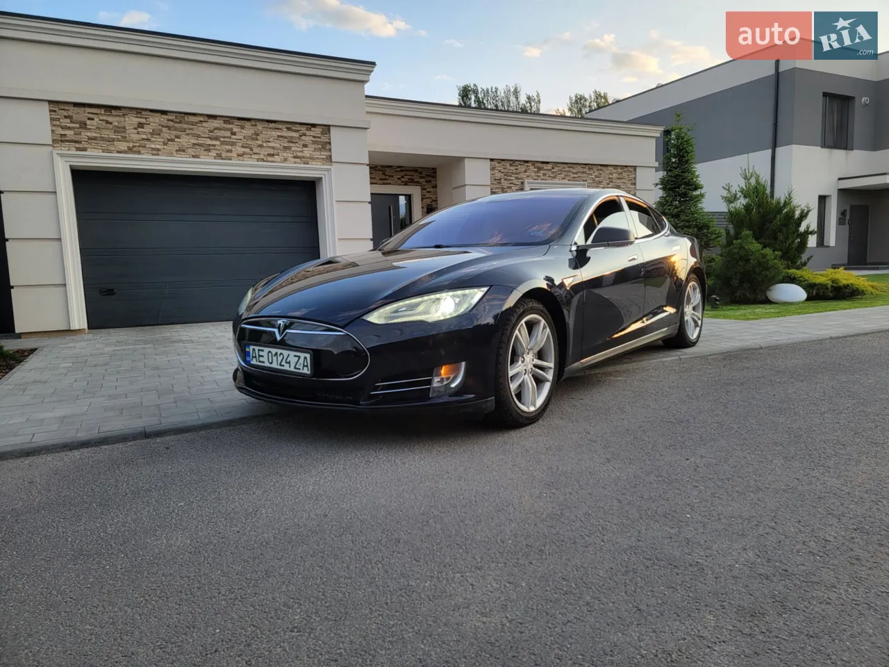 2014 Tesla Model S - мініатюра 22