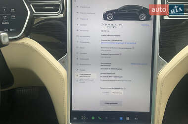 Лифтбек Tesla Model S 2016 в 
