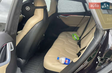 Лифтбек Tesla Model S 2016 в 