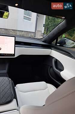 Лифтбек Tesla Model S 2021 в 