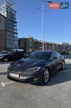 Ліфтбек Tesla Model S 2016 в Львові