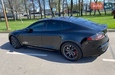 Лифтбек Tesla Model S 2021 в 