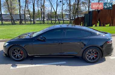 Лифтбек Tesla Model S 2021 в 